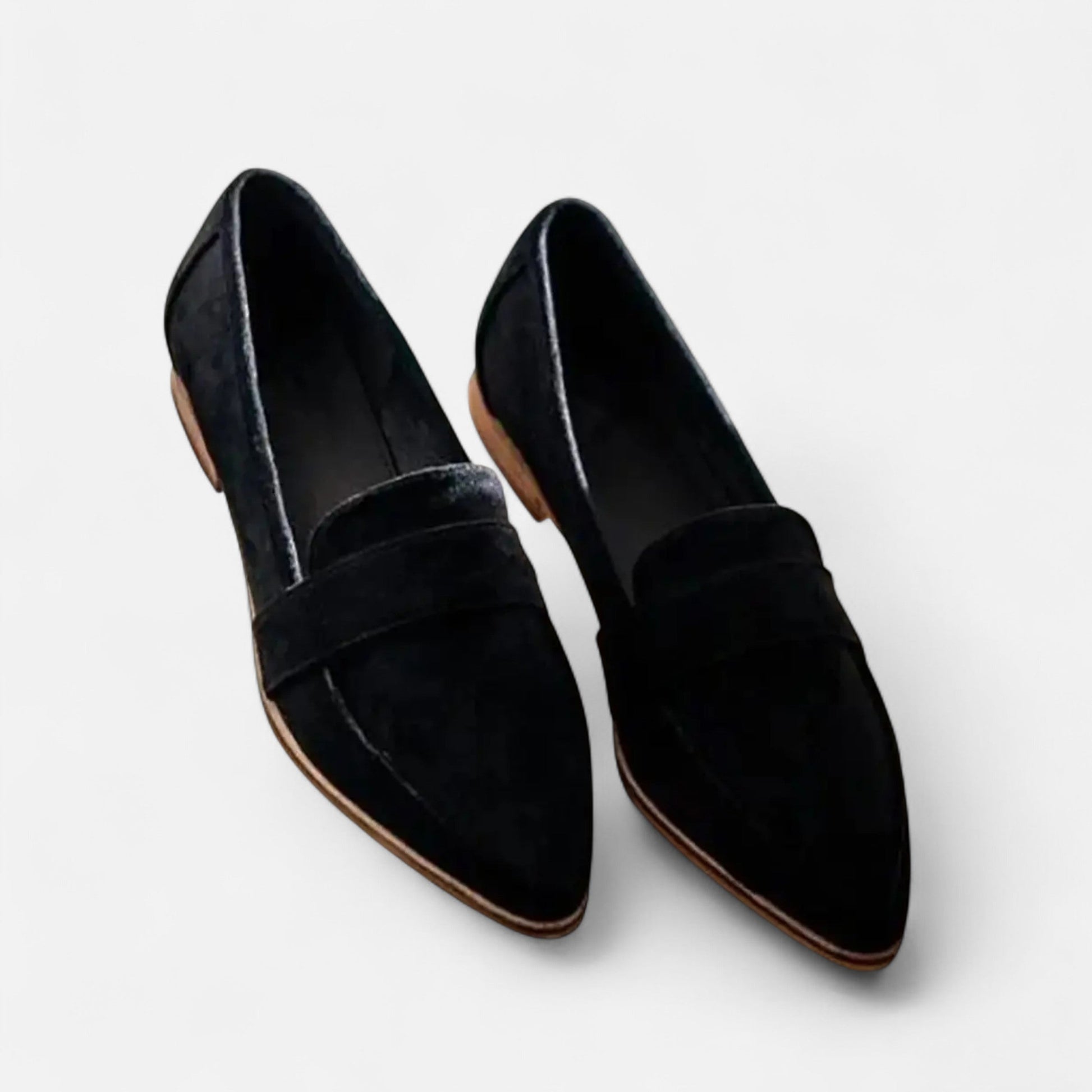 Women’s Retro Supportive Fit Loafers with  Pointed-Toe Design