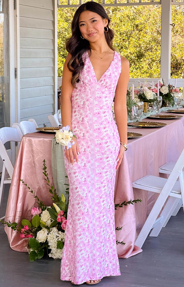 Women's timeless event-ready wedding guest dresses
