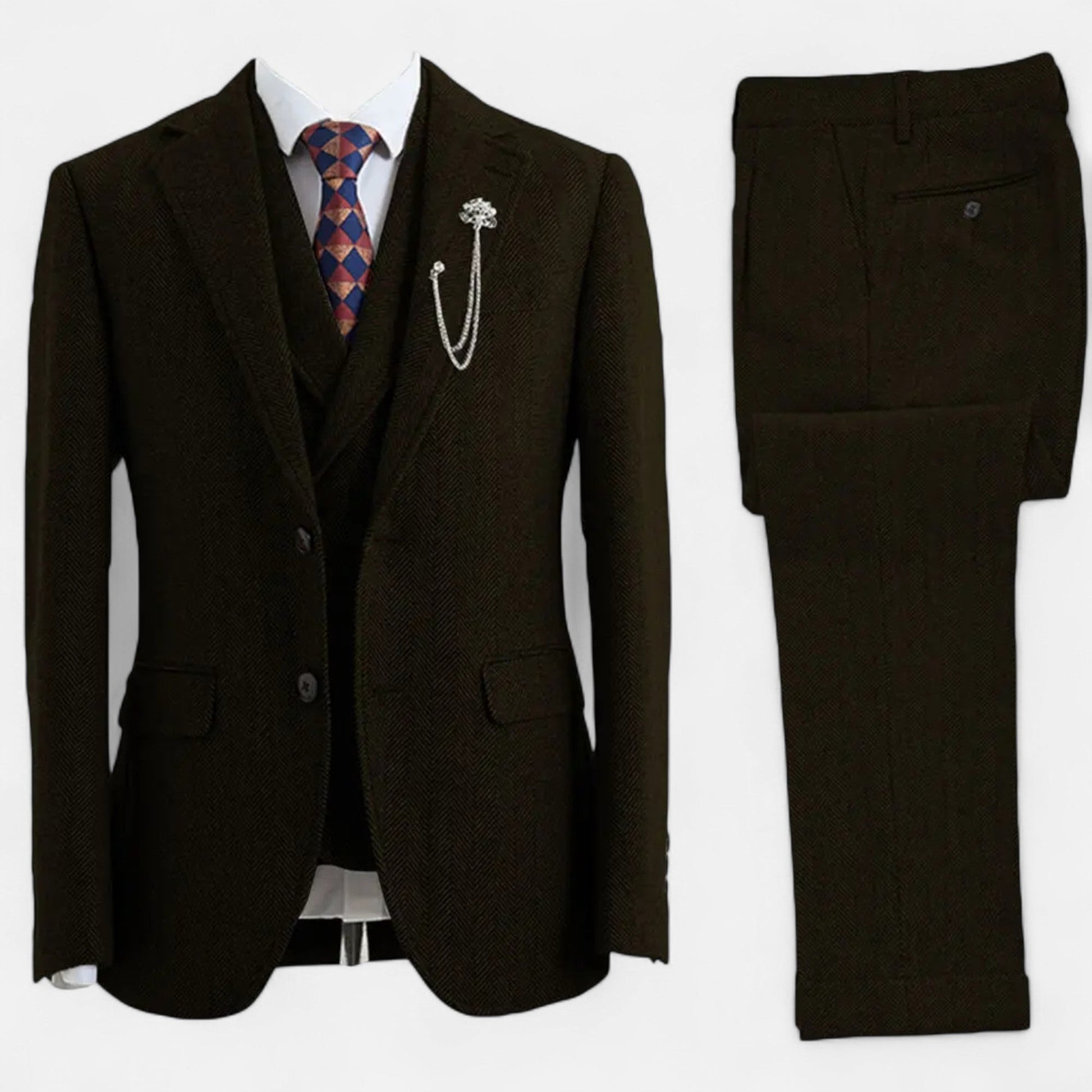 Men’s Exquisite Sleek Three-Piece Tweed Herringbone Suit