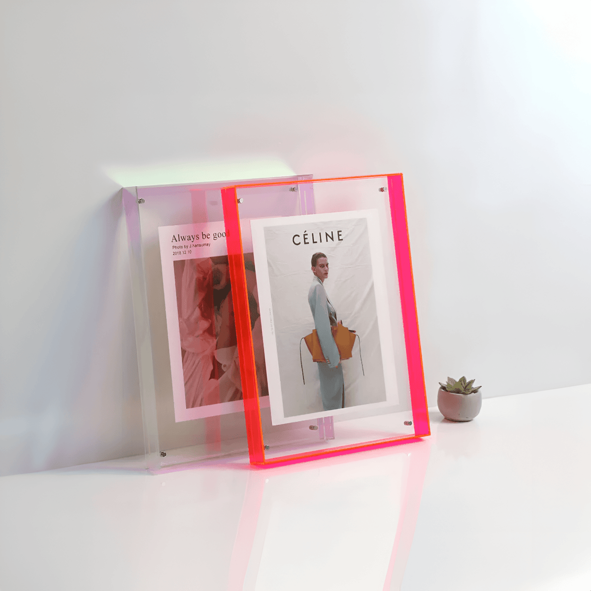 Modern Acrylic Floating Picture Frame Tabletop Wall Mount