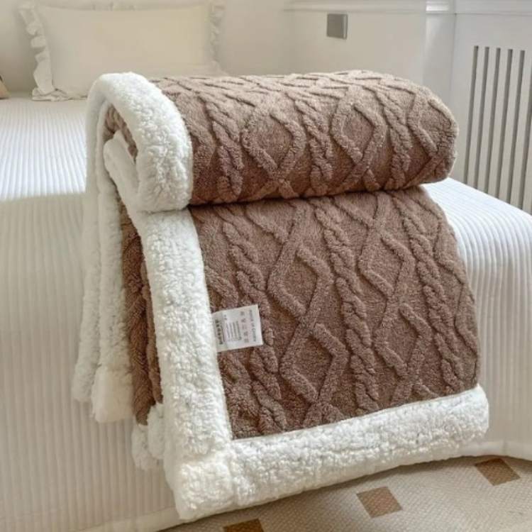 Sherpa Weighted Blanket - Image 8