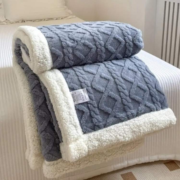 Sherpa Weighted Blanket - Image 7