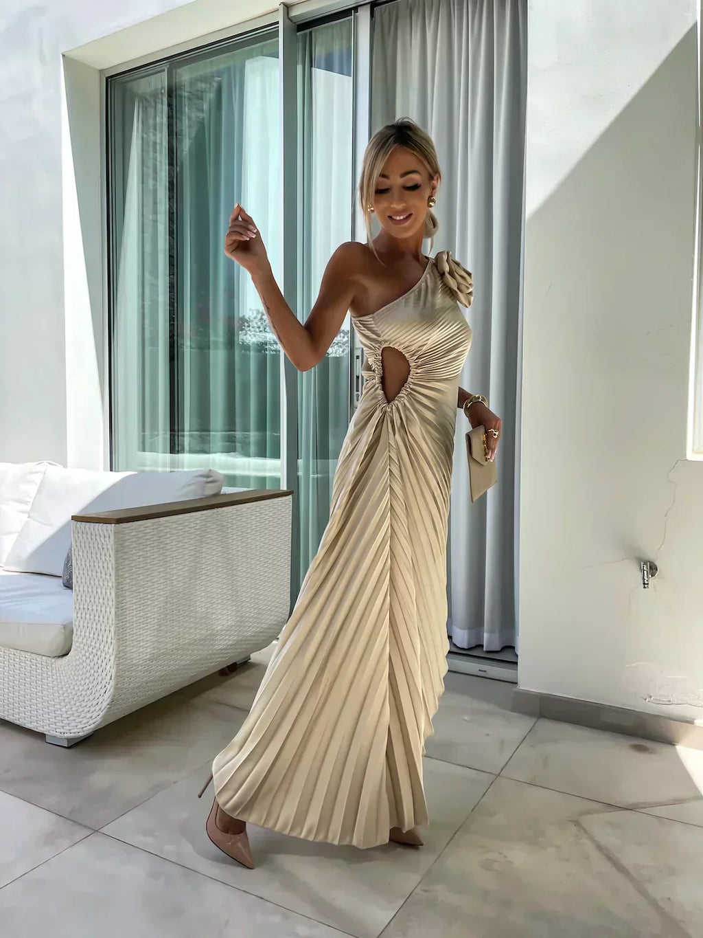 Women's Timeless Flowing Pleated One-Shoulder Floral Dress