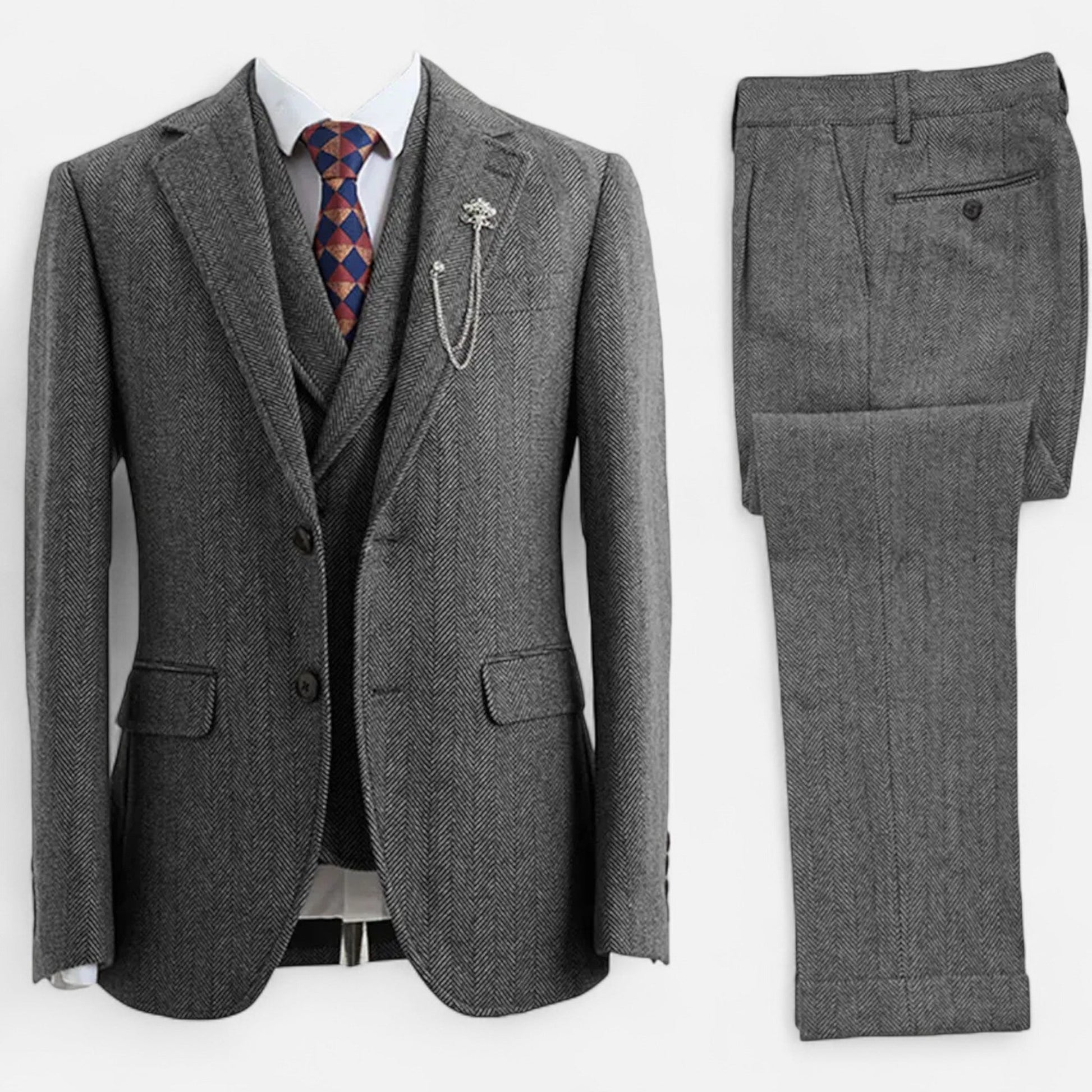 Men’s Exquisite Sleek Three-Piece Tweed Herringbone Suit
