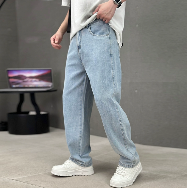 Versatile Modern Straight Leg Everyday Jeans for Men