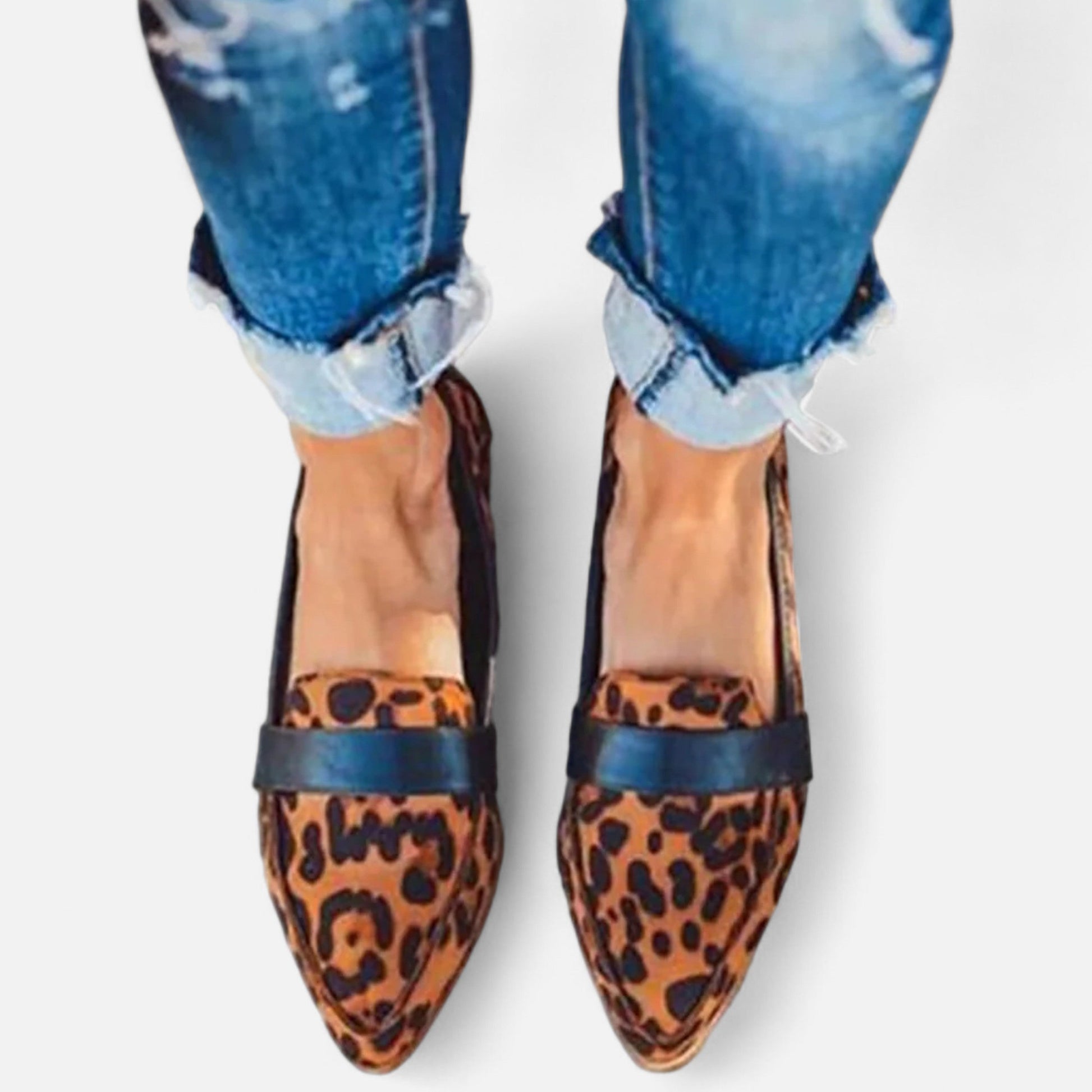 Women’s Retro Supportive Fit Loafers with  Pointed-Toe Design