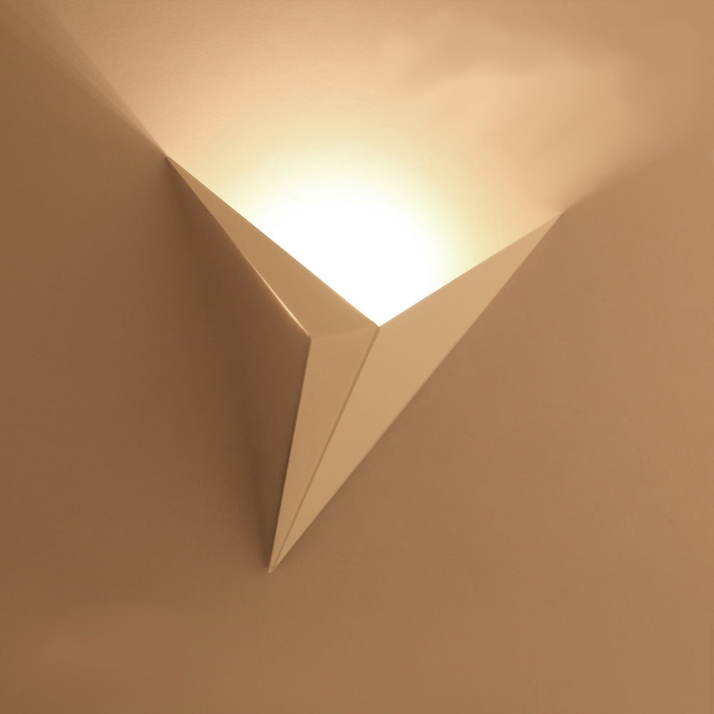 Trigon™ Wall Light - Image 13