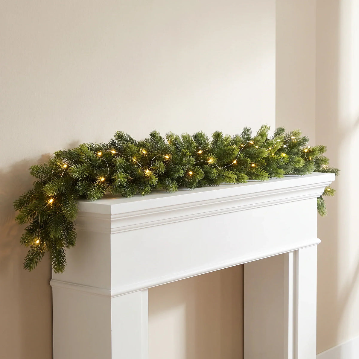 Christmas Garland Battery Operated 50 Warm White LED Lights