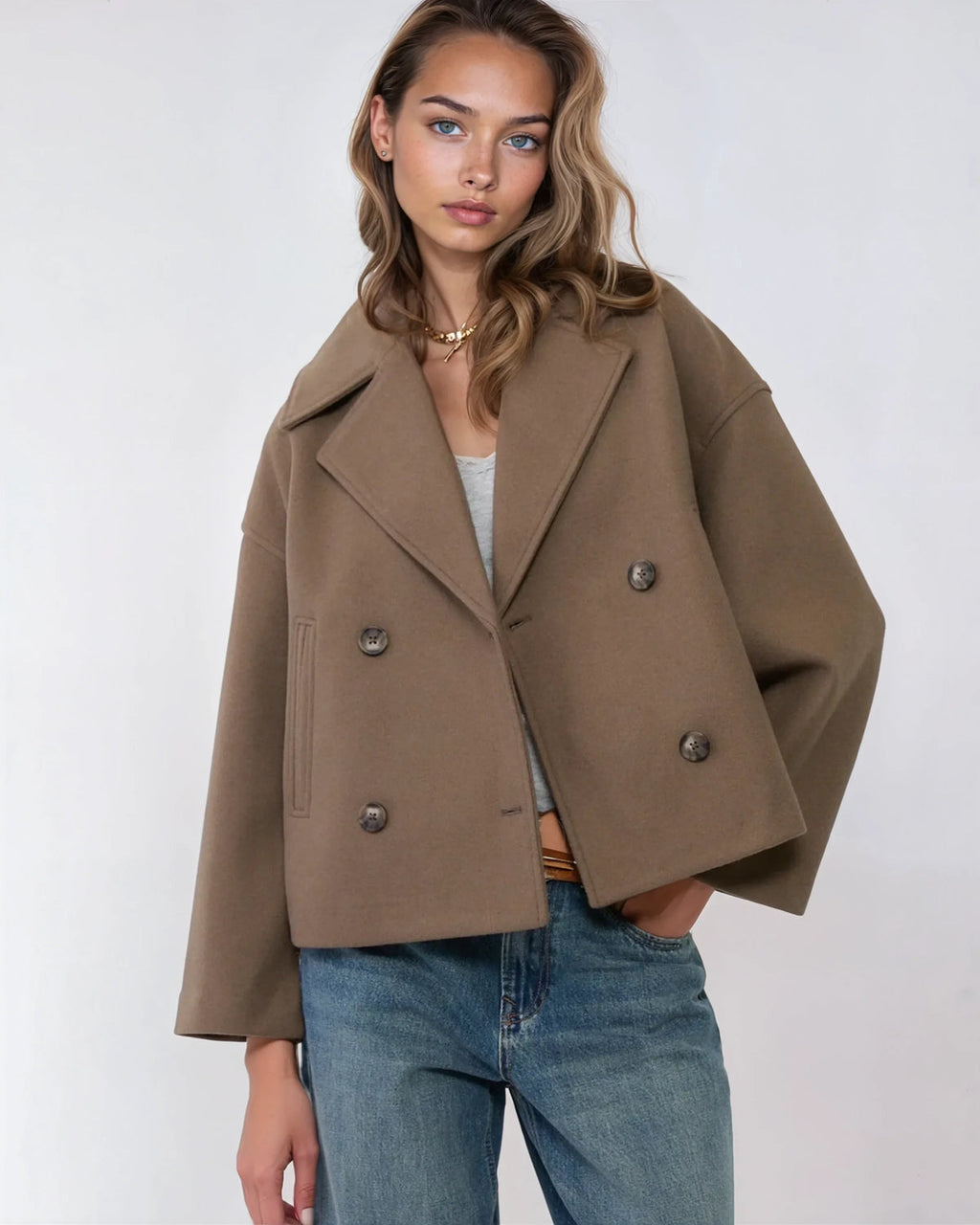 Veste chaude flatteuse à larges revers pour l’hiver pour femme