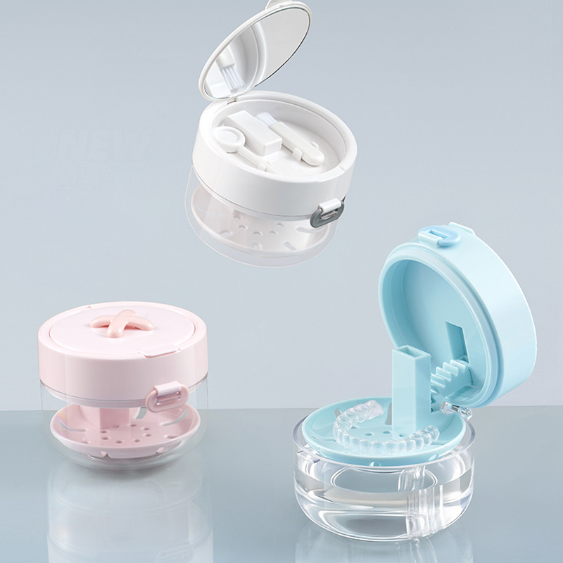 3-in-1 Retainer Case Leak Proof Soaking Box Mirror Brush Travel - Image 2