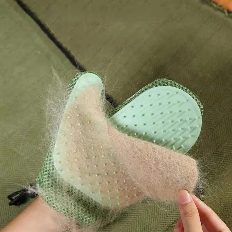 2-in-1 Pet Grooming Gloves for Cats and Dogs — product view 3