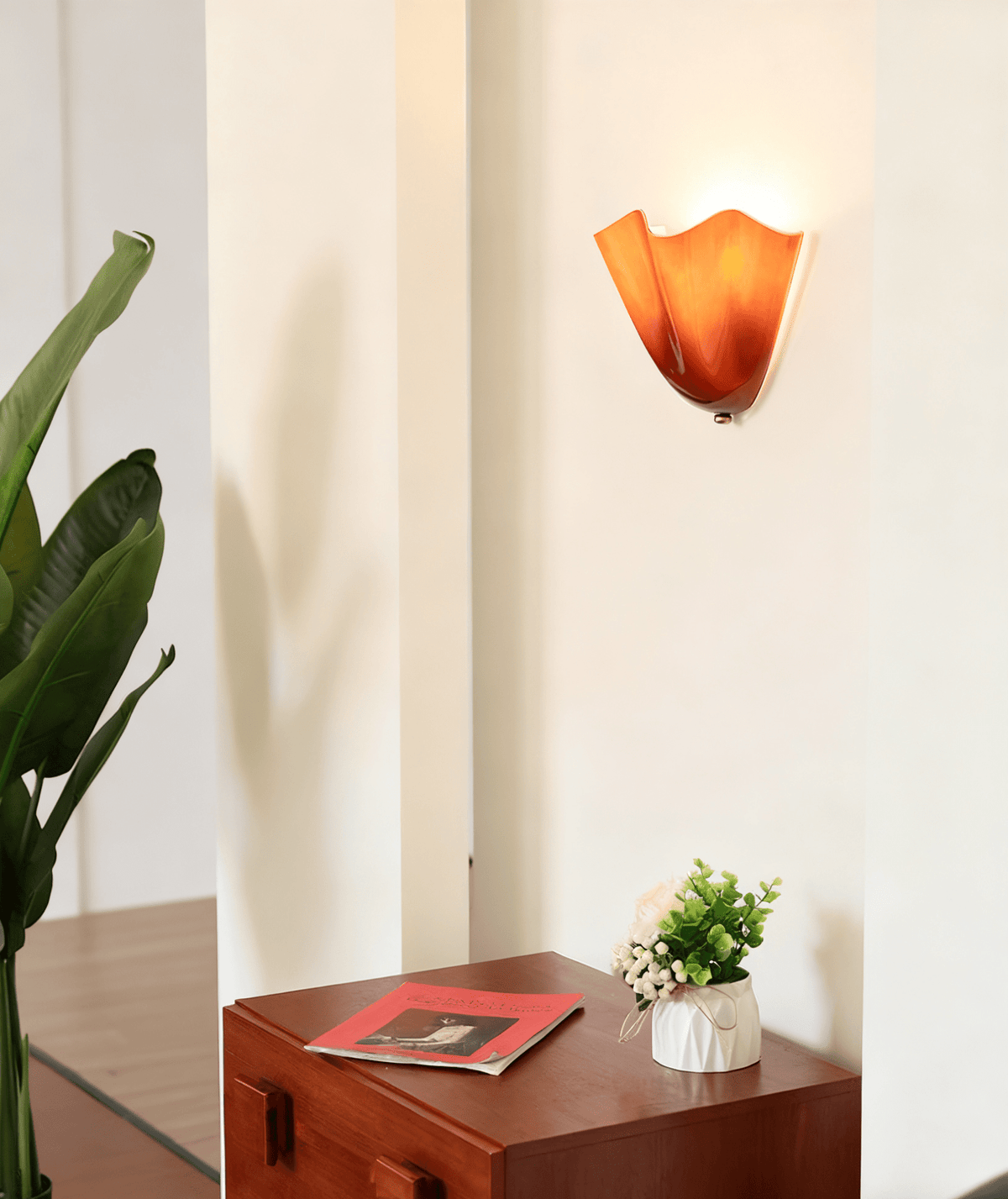 Indoor Nature Petalia Mounted LED Wall Light for Hallways, Bedrooms, or Living Rooms — product view 23