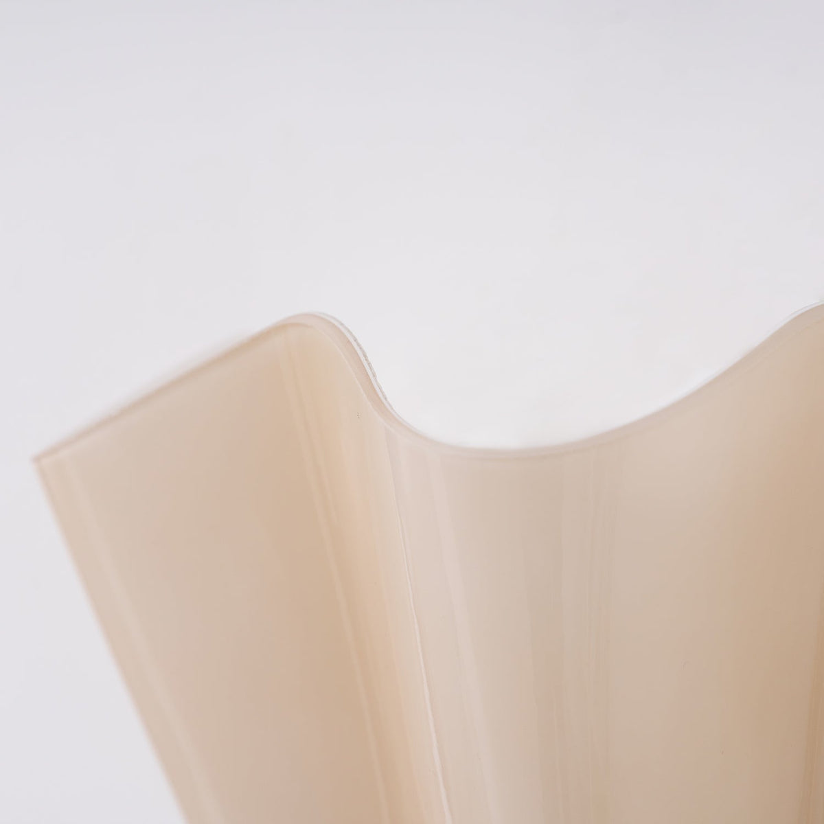 Indoor Nature Petalia Mounted LED Wall Light for Hallways, Bedrooms, or Living Rooms — product view 73