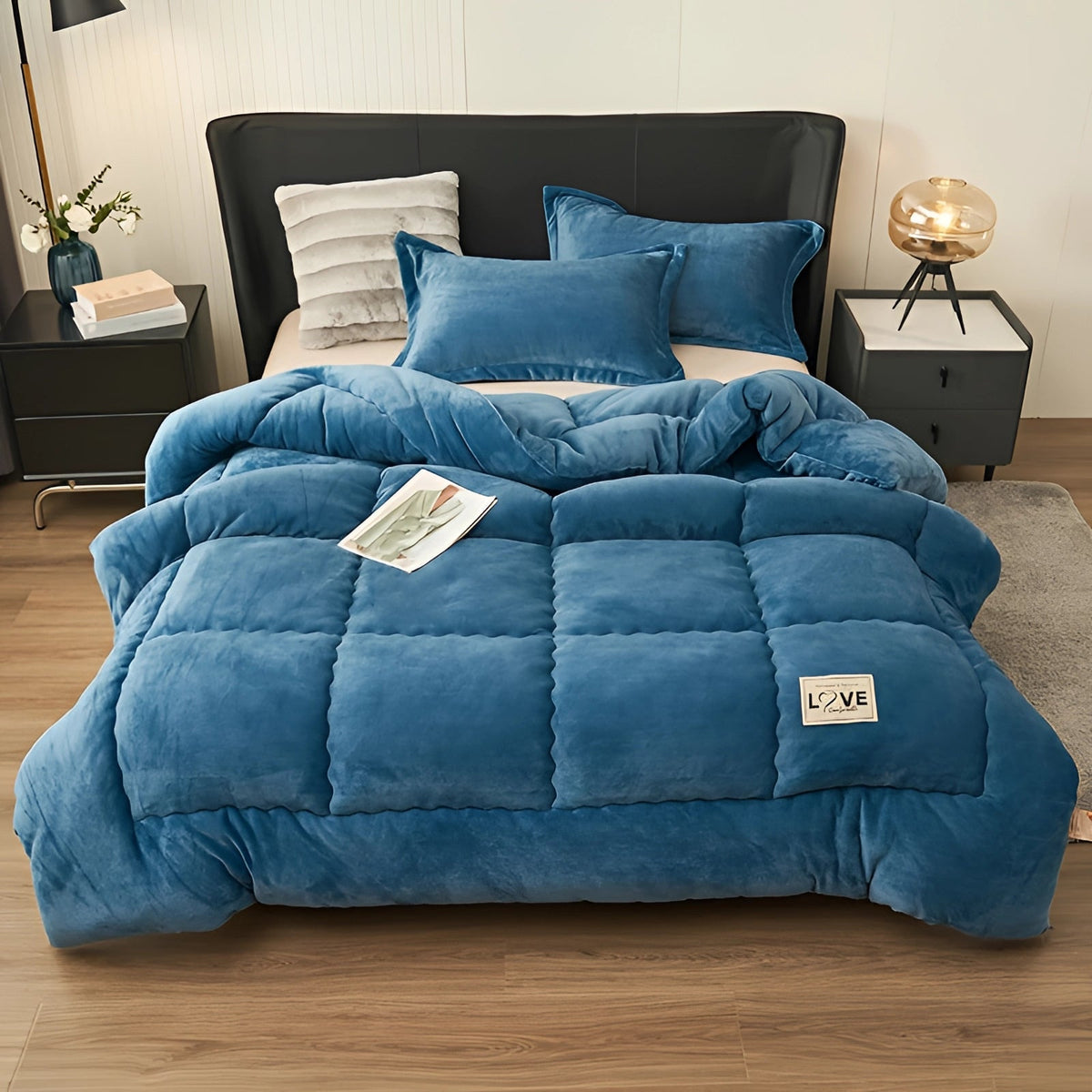 Elegant Winter Thick Velvet Warm Quilt Blanket — product view 1